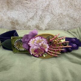 Cinturón elástico lila con flor