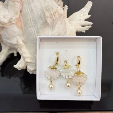 Conjunto de pendientes mini beach con perla blancos