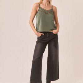 Top lencero satinado verde