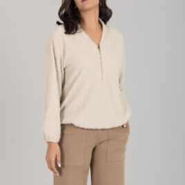 Jersey crudo con cremallera talla grande.