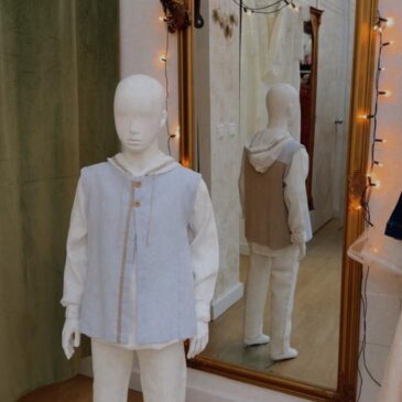 Conjunto de chaleco y camisa con capucha de lino para comunión