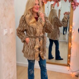 Abrigo de conejo con gran cuello de zorro Beig jaspeado