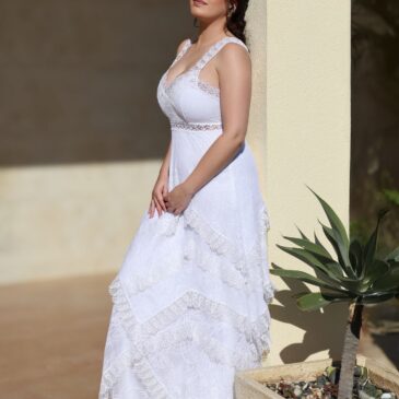 Vestido de novia Ibicenco de Charo Ruiz sin cola