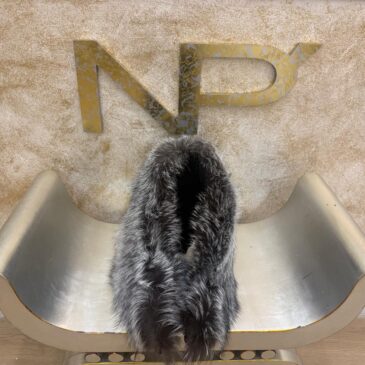 Cuello de zorro gris