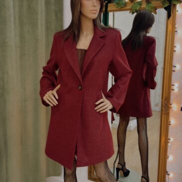 Abrigo corto fino Granate