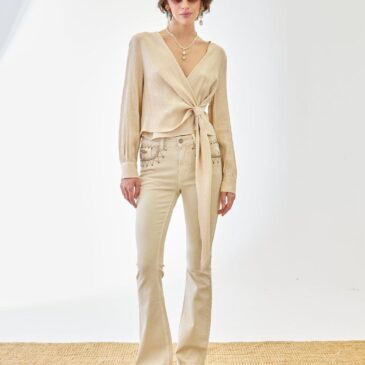 Vaqueros jeans bootcut bordados crudo