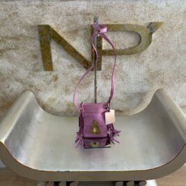 Bolso rosa de piel para cruzar